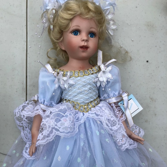 ashton drake cinderella porcelain doll